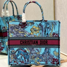 Christian Dior Shopping Bags